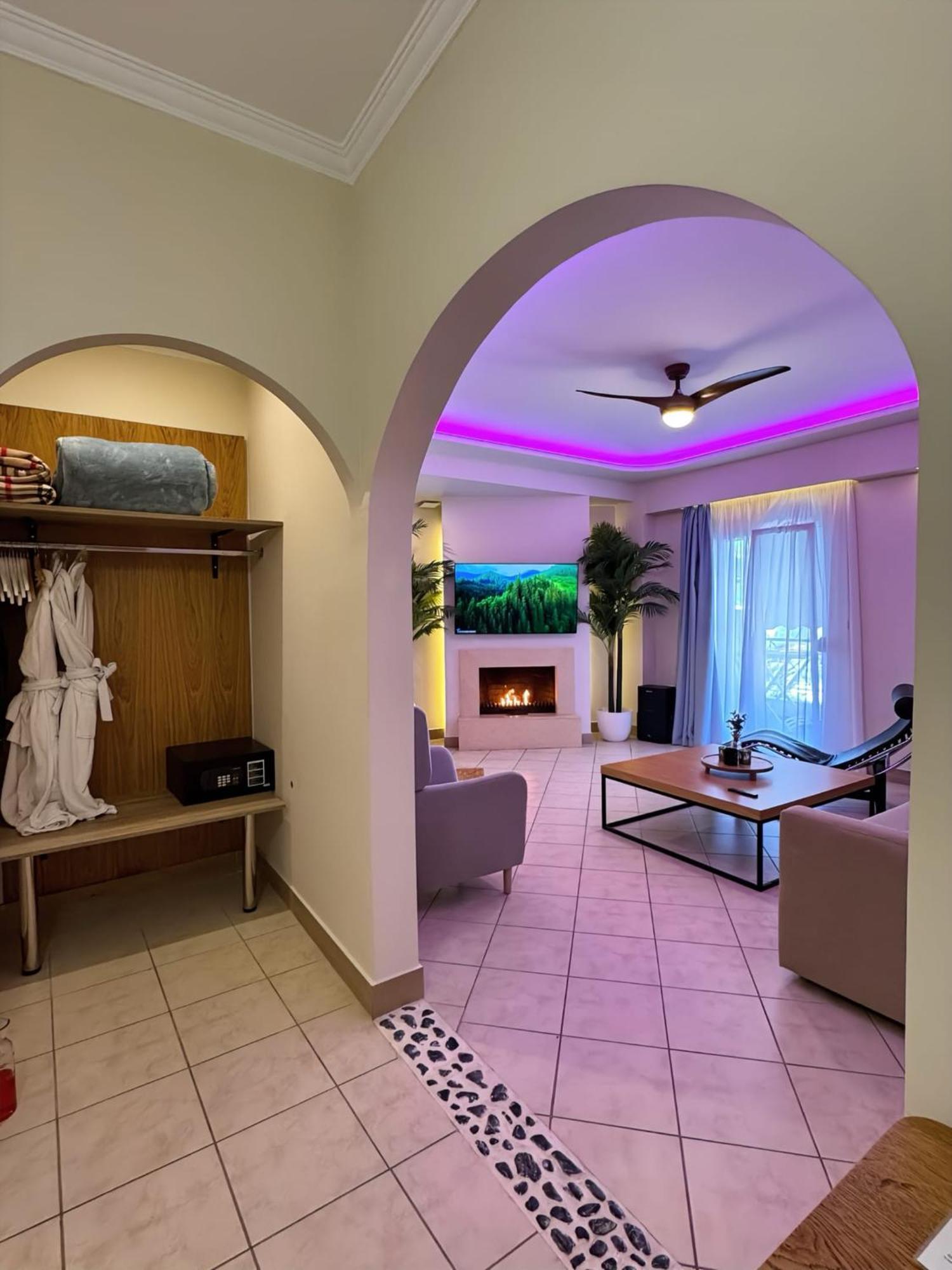 Panorama Suites & Spa - Adults Only Stómion Cameră foto